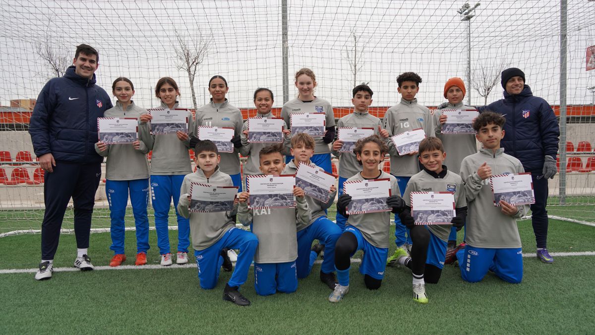 Young players with certificates after a training camp
