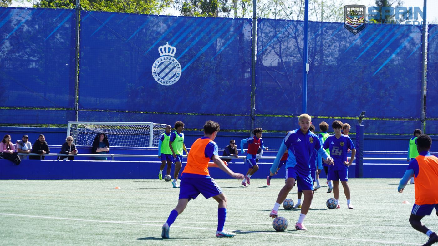 Youth players in a training match in Barcelona